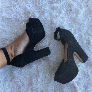 Steve Madden Sandals Heels